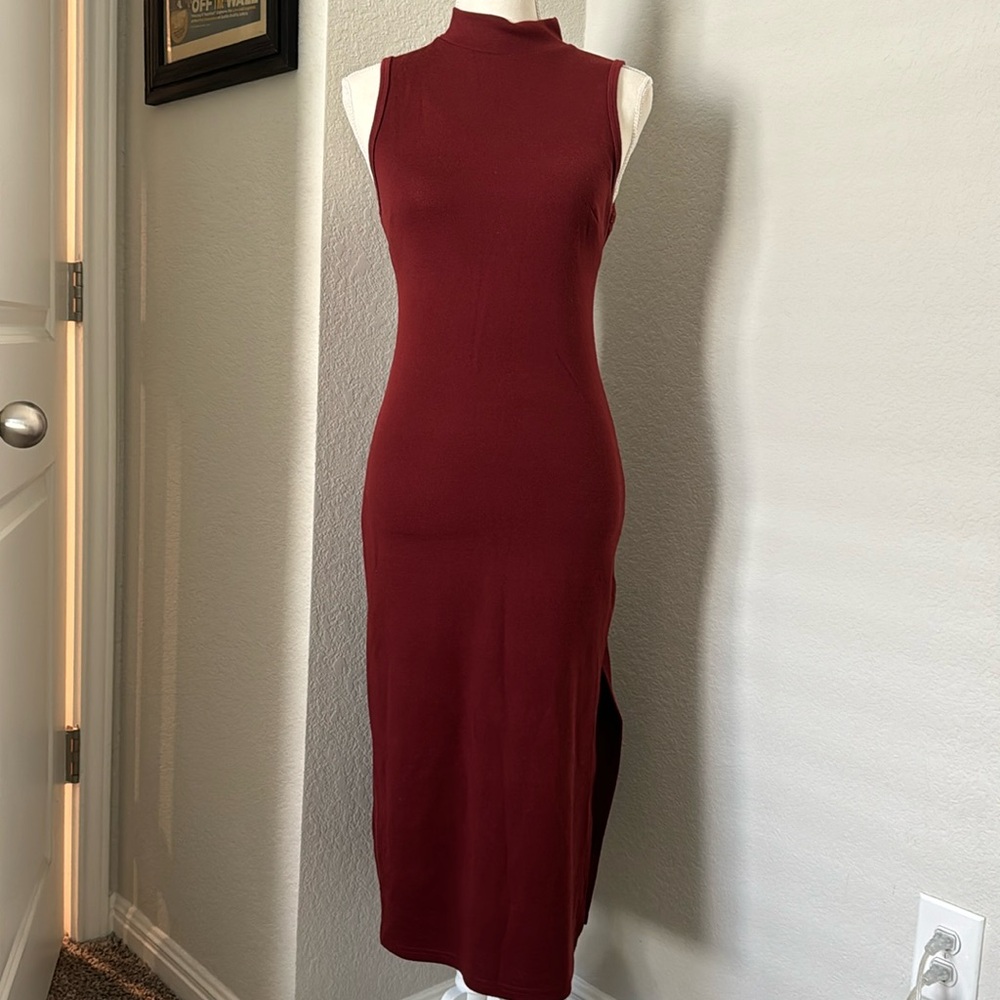 Burgendy/Red Women’s Maxi Dress Size Smalll